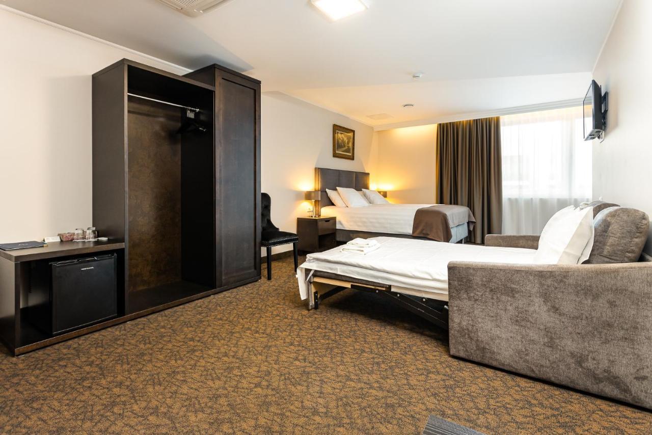 Adoryal Hotell Tallinn Exterior photo