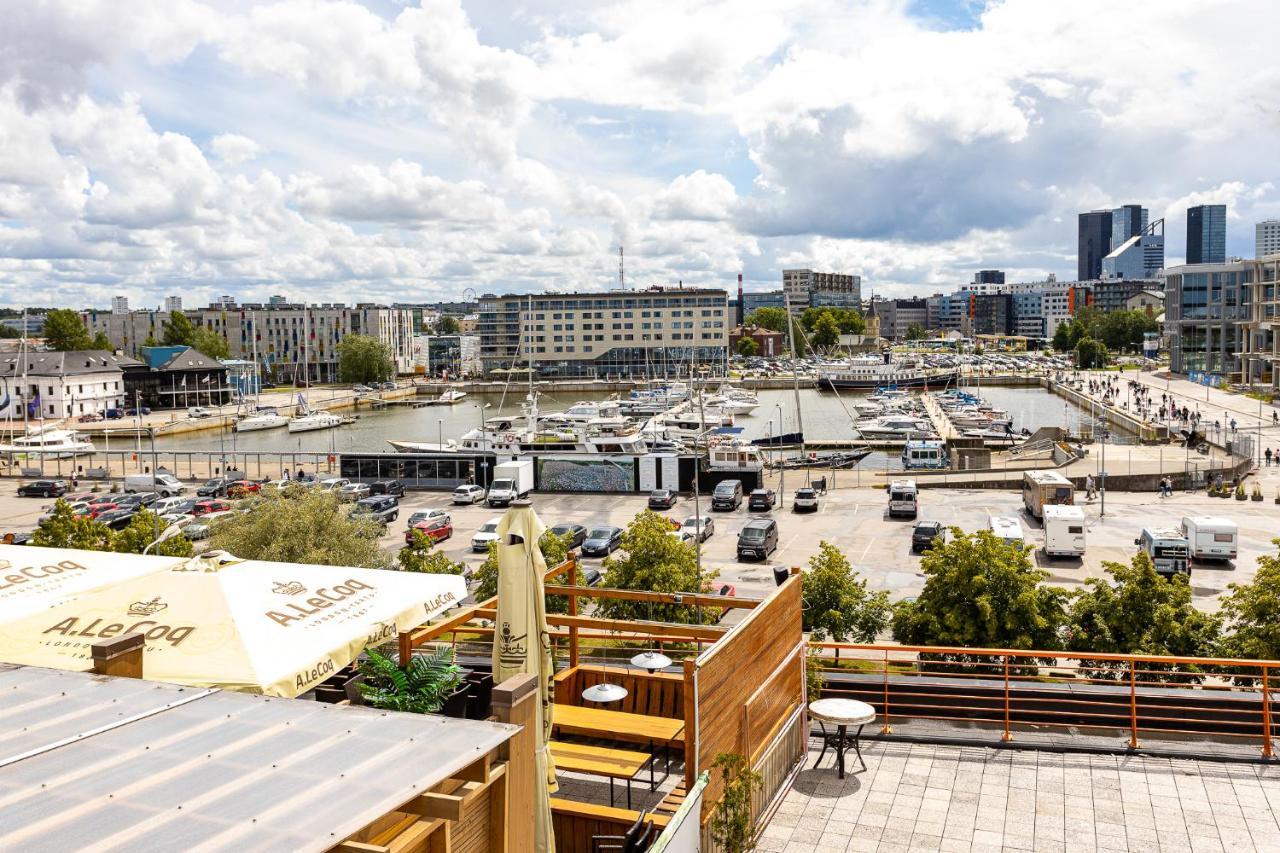 Adoryal Hotell Tallinn Exterior photo
