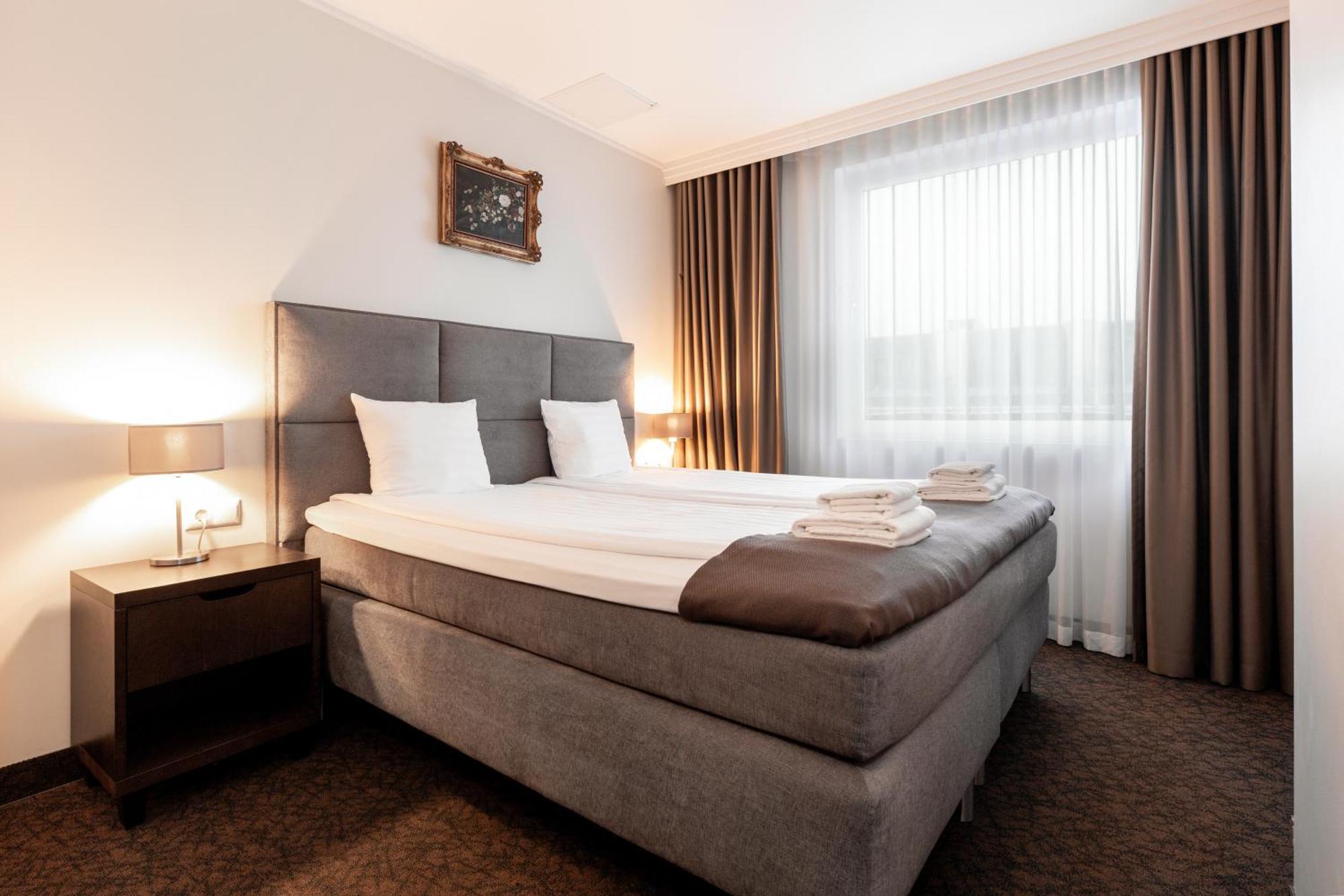 Adoryal Hotell Tallinn Exterior photo