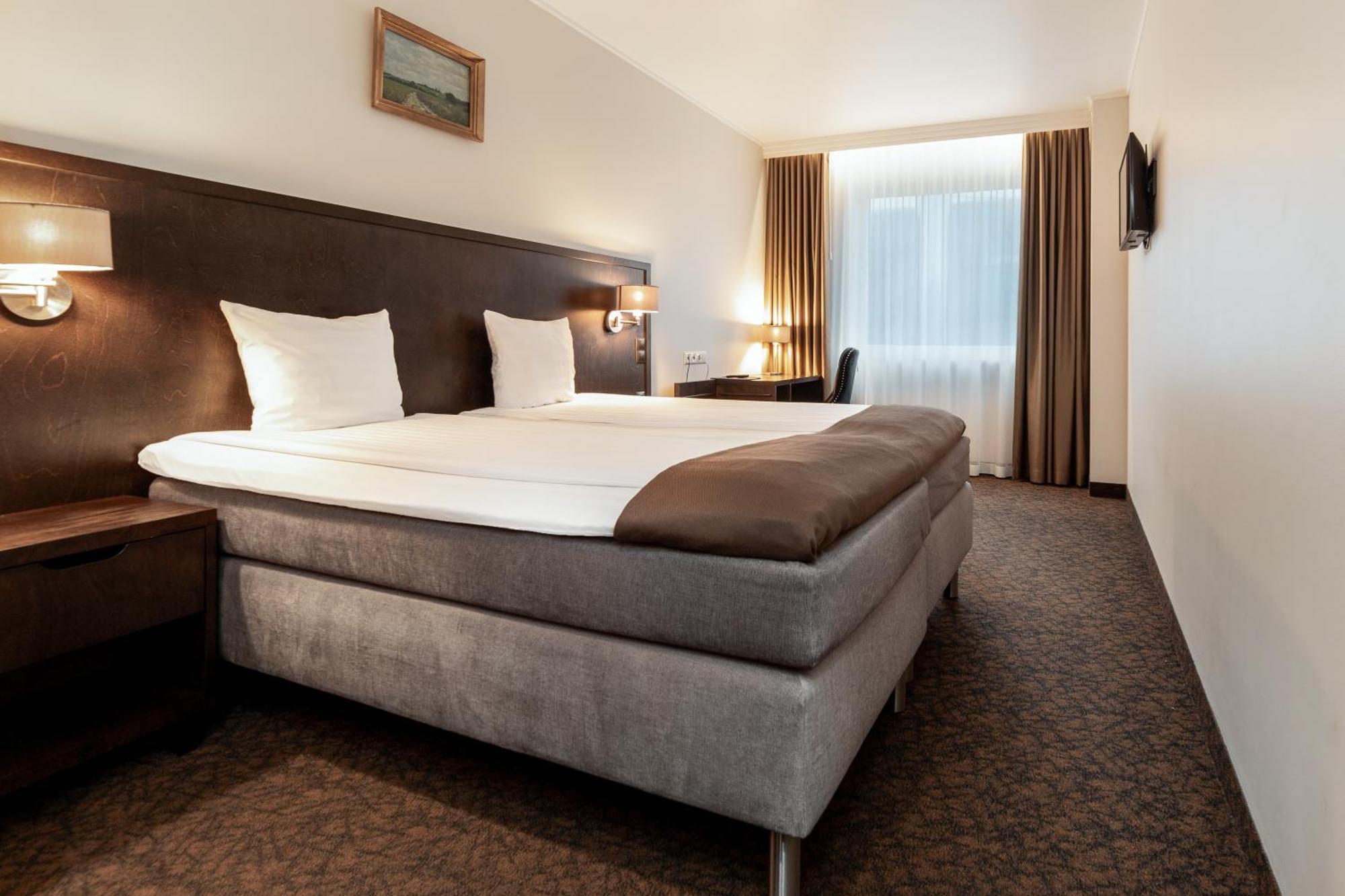 Adoryal Hotell Tallinn Exterior photo